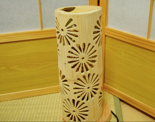 No.020t 竹灯り ハンドメイド 曲線の美 インテリア  bamboo ◇全面彫・極太竹◇竹灯り・竹あかり・竹灯籠 ～～ 癒しの灯り ☆華火