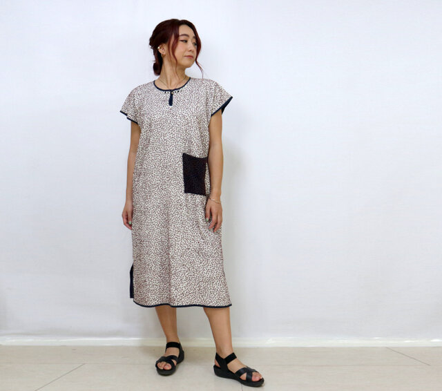 zazi zaziquo ザジザジコ刺し子のワンピース刺繍
