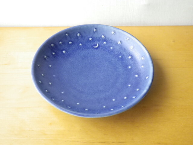 紺星の染付飾り皿 106702d3f3034682d429b26f0329d7