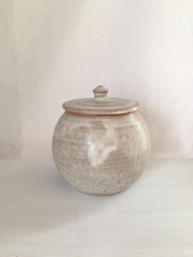 蓋物B(白マット)赤荒土