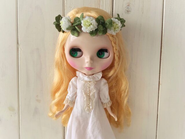 ドール用シロツメクサの花冠（L） | iichi 日々の暮らしを