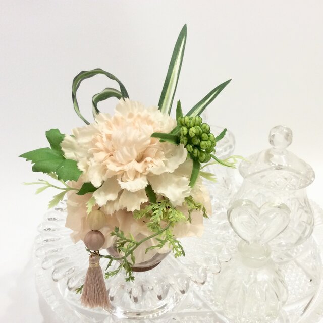 ⭐︎再販⭐︎小さな真珠の涙  （仏花、造花、お供え、お盆、納骨堂、ペット）