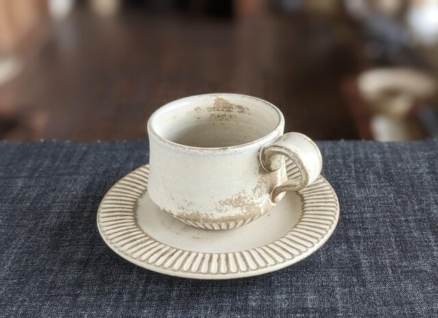 鎬カップ＆ソーサー ⓖ | iichi 日々の暮らしを心地よくする