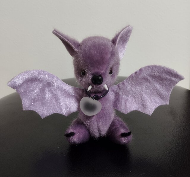 ぬいぐるみ☆コウモリさん☆パープル | iichi 日々の暮らしを心地よく