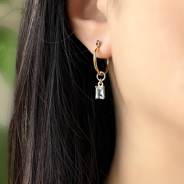 宝石質スカイブルートパーズ 天然石チャーム3点＋チタンフープピアス