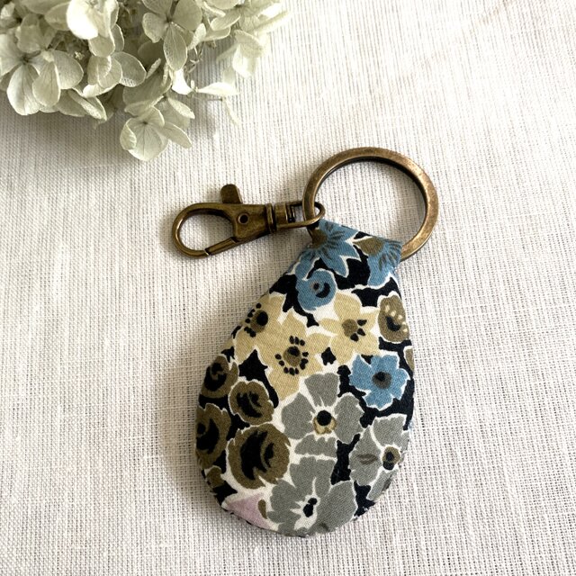 ＊リバティキーホルダー＊ふんわりキーホルダー