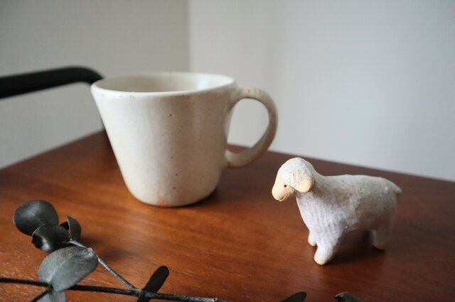 羊＆羊カップ | iichi 日々の暮らしを心地よくするハンドメイドや