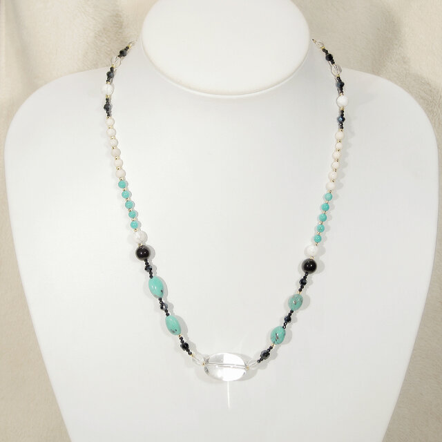本水晶とオニキス、ターコイズ、ブラックスピネル等のネックレス（マグネット、天然石、トルコ石、クォーツ、誕生石）