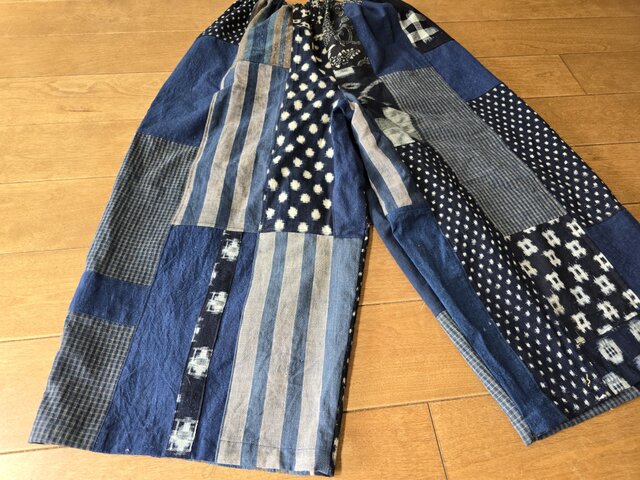 着物リメイク 手作り 前掛け パッチ パンツ | iichi 日々の暮らしを心地よくするハンドメイドやアンティークのマーケットプレイス