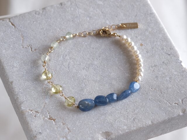 Kyanite bracelet：天然石ブレスレット 淡水パール×カイヤナイト 
