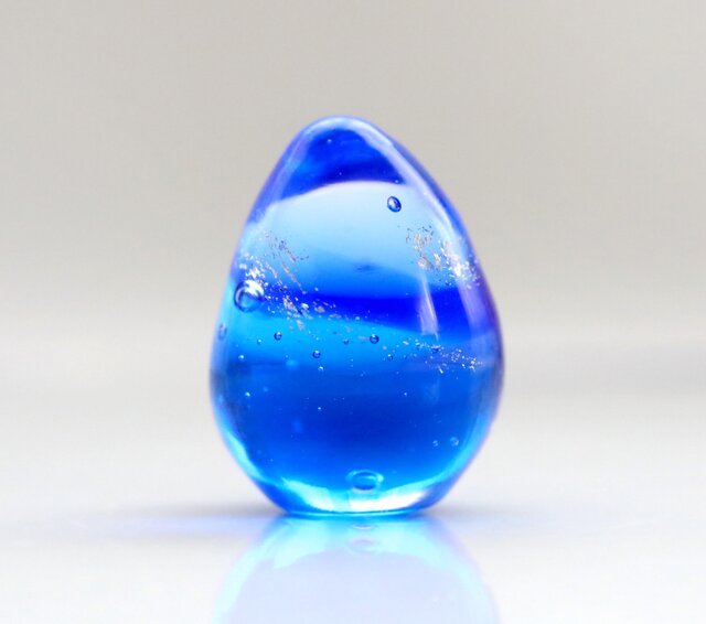 ガラス琉璃製 クジラのオブジェ 青と緑のグラデーション 約15cm ガラス琉璃製 クジラのオブジェ 青と緑のグラデーション 約15cm