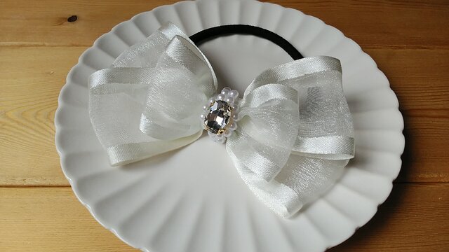 No.22リボンヘアゴム☆ハンドメイド☆ホワイトウールエッジ☆薄いブルー No.22リボンヘアゴム☆ハンドメイド☆ホワイトウールエッジ