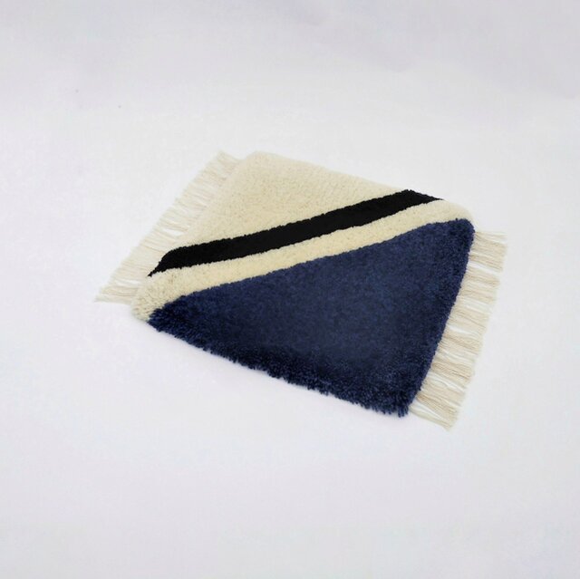 ノッティングの椅子敷 13青/Lサイズ | iichi 日々の暮らしを心地よく