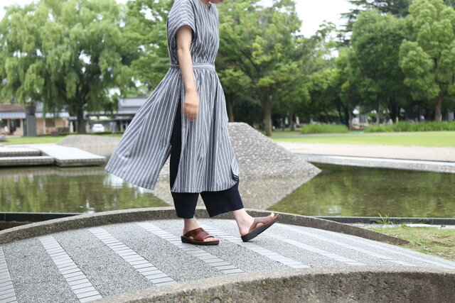 サイドスリットワンピース（亀田縞）グレー縞 | iichi 日々の暮らしを