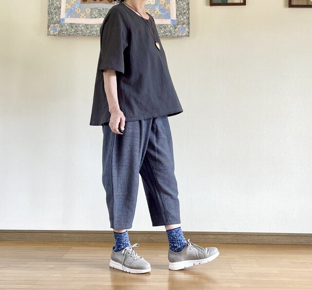 モンペスタイルのゆったりパンツ（ダークグレー） | iichi 日々の 
