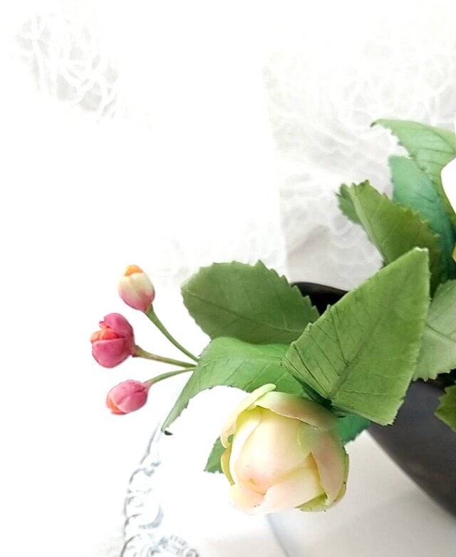 ☆クレイフラワー(椿・玉霞）☆ | iichi 日々の暮らしを心地よくする