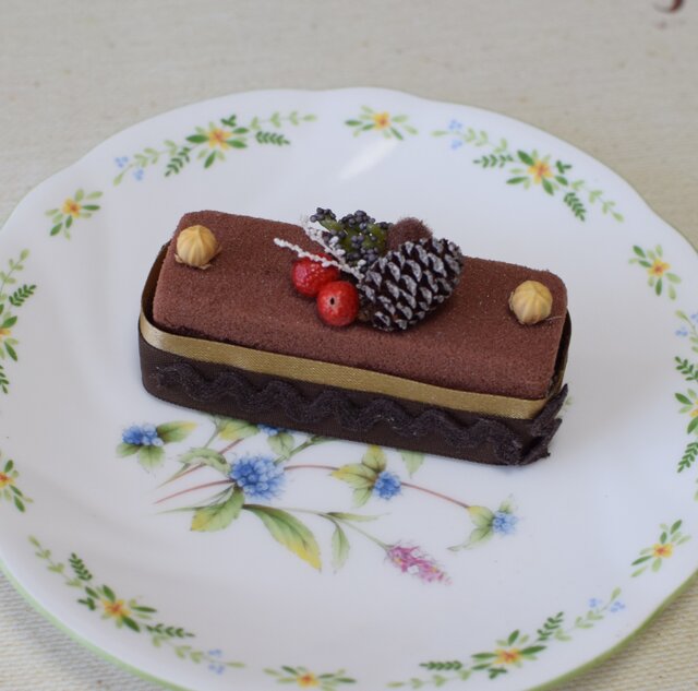 今しか食べられない、人気店の限定チョコレートケーキ
