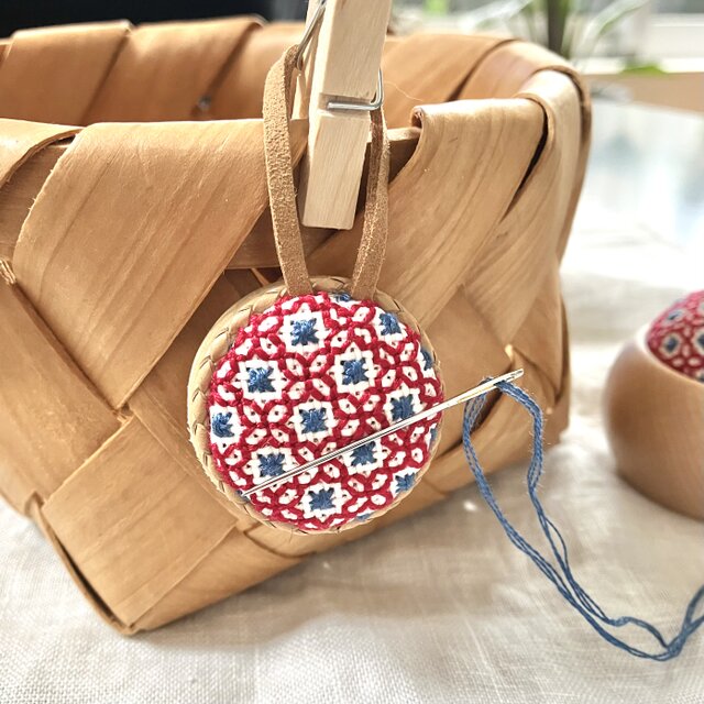 ピンクッション 針山 ♢ 木工房 ウッドボウル チェリー ♢【ダーク