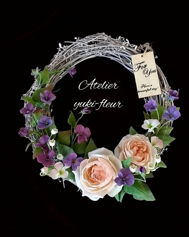 ☆クレイフラワー作品（薔薇とスミレのリース）☆
