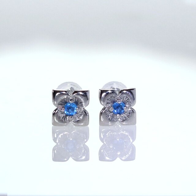 Pt900 アウイナイトピアス 0.03ct・0.03ct ハンドメイド