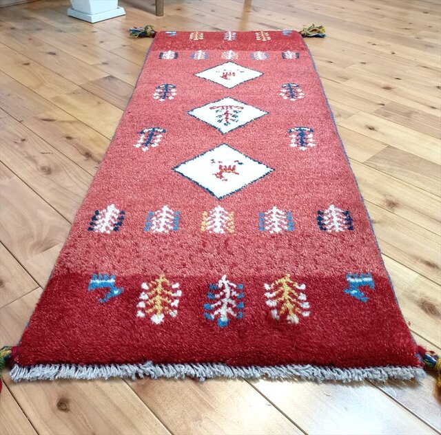 新規入荷】ペルシャ ギャッベ ミニランナー 110x43cm 赤色