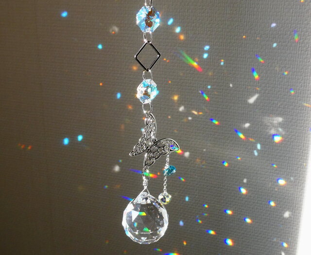 透かし蝶の雫サンキャッチャー /スワロフスキー/ | iichi 日々の暮らし