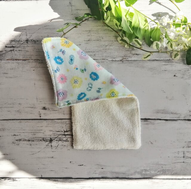 花とちょうちょ ハーフハンカチ ガーゼハンカチ タオルハンカチ パイル