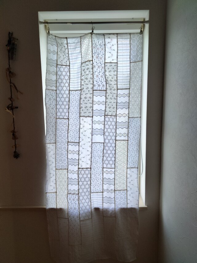 ★noripi様専用★♥コットンレースのミックス♥アンティーク風♥ナチュラルインテリア♥細長パッチワークのれん★75×130★