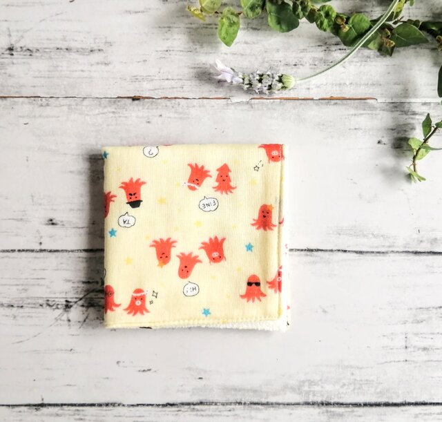 タコとイカ ガーゼハンカチ タオルハンカチ ミニタオル 黄色 ふわふわ