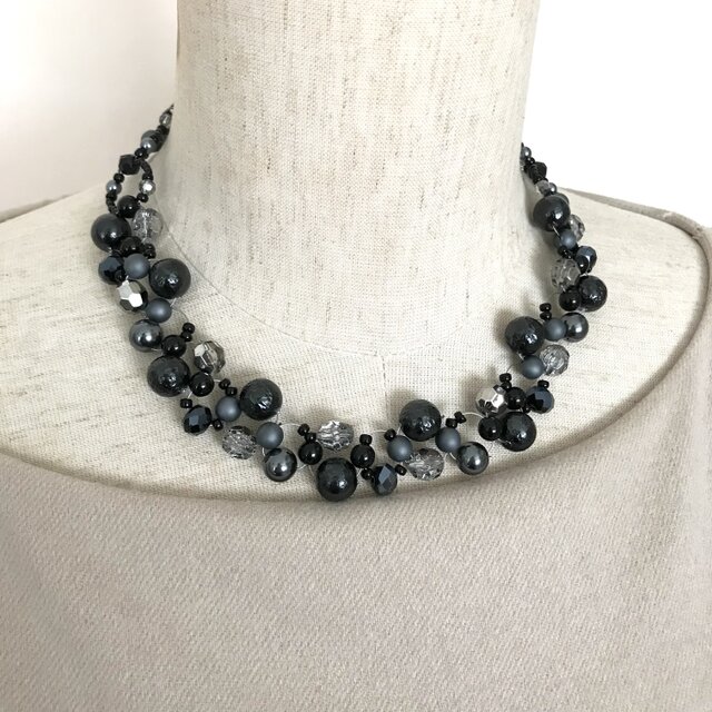 ビーズ 編み クラシカル ネックレス 黒 ブラック パール チェコガラス