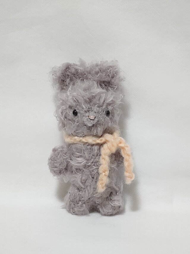 ふっわふわなミニうさぎ (あみぐるみ)