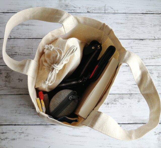 刺繍】3種類の茶パン ミニトートバッグ 帆布 生成り コットン 手提げ