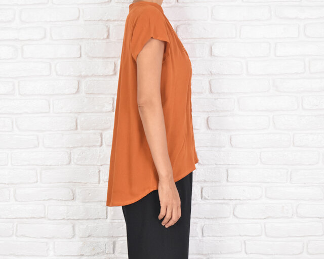 夏の涼しげスキッパーデザインブラウス テラコッタオレンジ | iichi