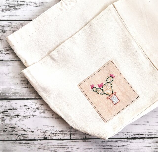 サボテンの刺繍 ボストンバッグ 横長トートバッグ ボストン