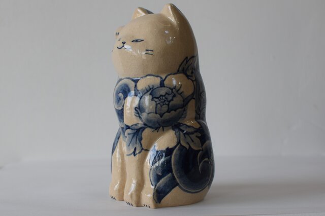 招き猫 牡丹と唐獅子 | iichi 日々の暮らしを心地よくするハンドメイド