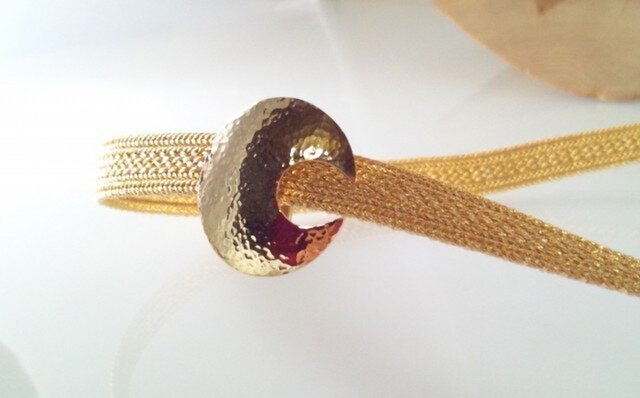 円月輪 真鍮鍛金 帯留め | iichi 日々の暮らしを心地よくする