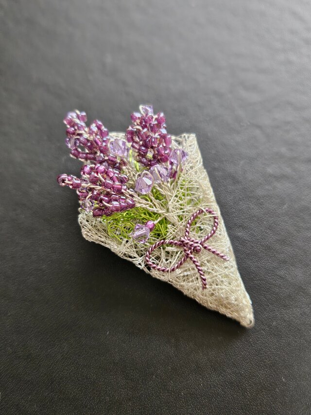 ワイヤー花束のブローチ(ラベンダー)