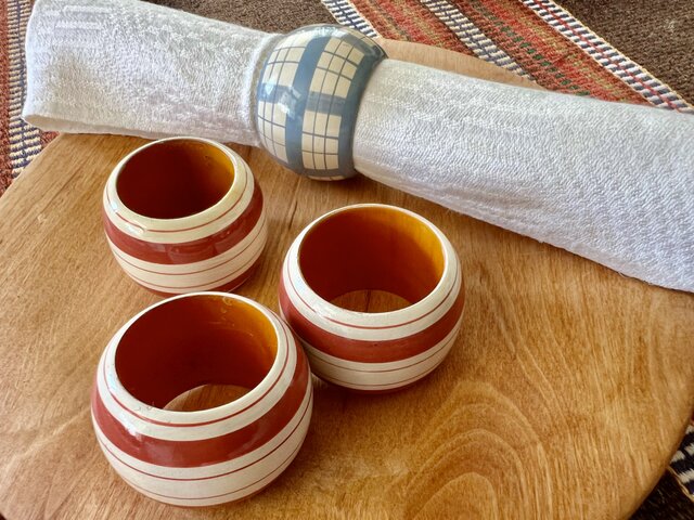 ヴィンテージの木製ナプキンリング4個セット | iichi 日々の暮らしを