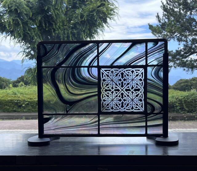 絵付けステンドグラス 時の魔法 | iichi 日々の暮らしを心地よくする