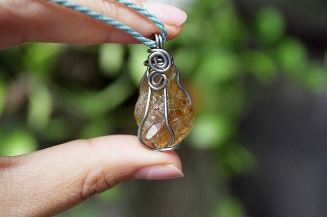 クリアな金貨☆シトリン原石 ワイヤーアートネックレス1639 | iichi