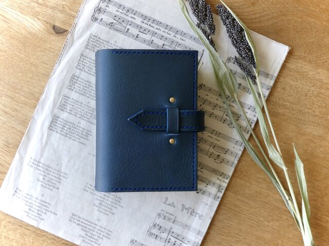 【オーダーメイド】ヌメ革トラベラーズノートカバー（パスポートサイズ） オーダーメイド】ヌメ革トラベラーズノートカバー（パスポート