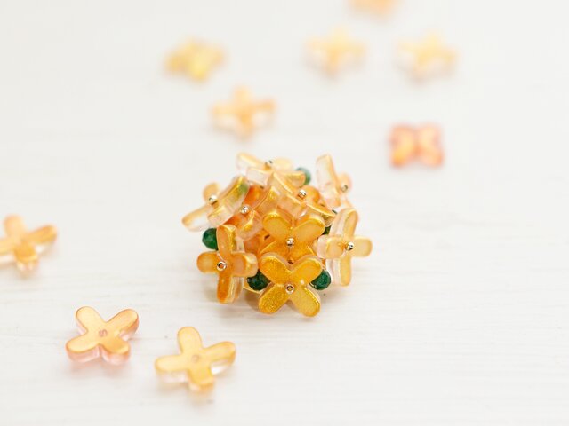 オレンジ花モチーフブローチ2個セット オレンジ花モチーフブローチ2個セット オレンジ花モチーフブローチ2個