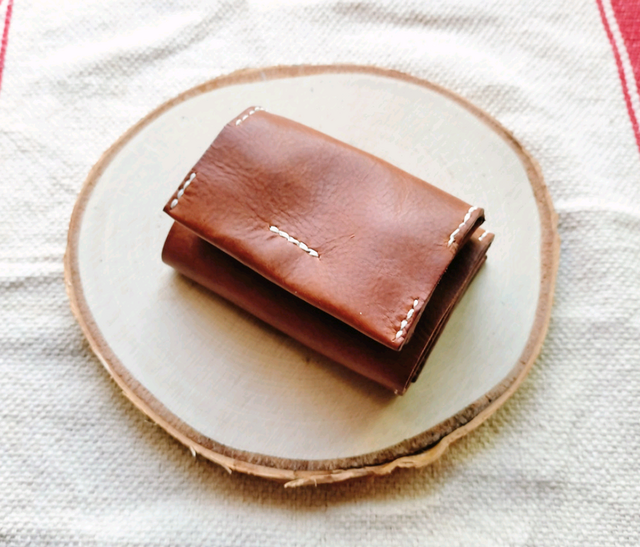 ドイツレザー】身軽にキマる♪手縫いの三つ折り財布（革/ミニ財布
