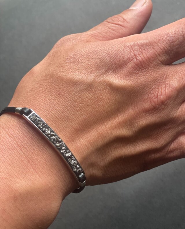 玉鋼の煌めきブレスレット（メンズ） | iichi 日々の暮らしを心地よく