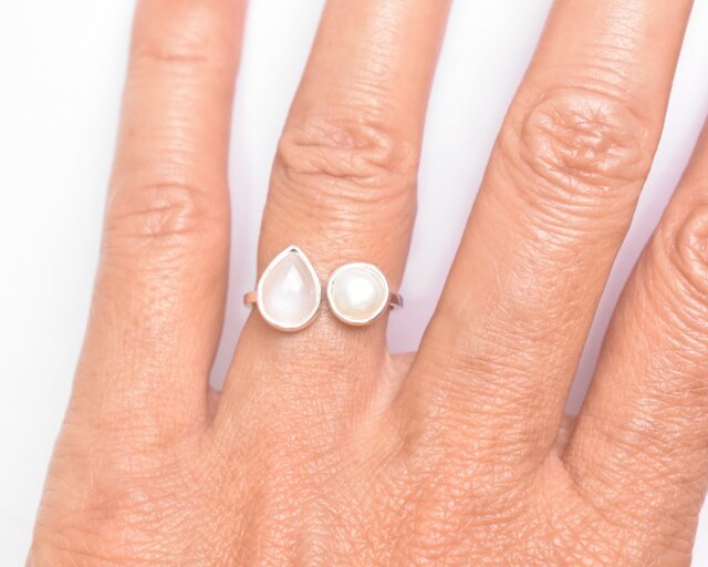 ムーンストーンと淡水パールのシルバーリング フォークリング シルバー