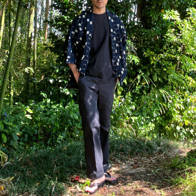 着物リメイク　藍色系　麻の葉　大島のフード付きジャケット　 L〜 LLサイズ 着物リメイク 麻の葉柄 藍色系 大島のフード付きジャケット L