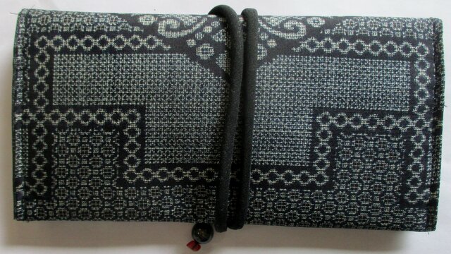 7868 色大島紬の着物で作った和風財布・ポーチ | iichi 日々の