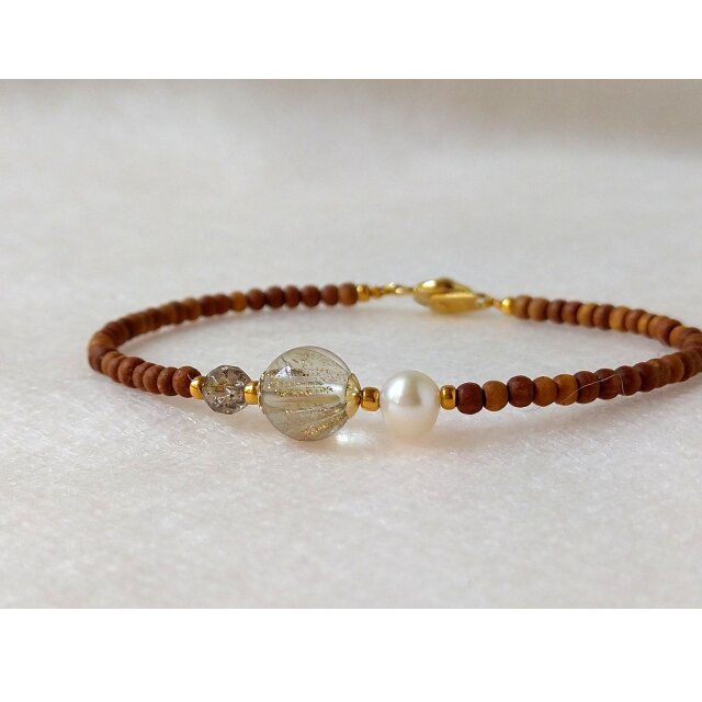 白檀ブレスレット　スターダストクリスタル＆淡水パール