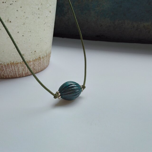 オリジナル瓜形ビーズ＊＊＊紐ネックレス＊＊＊ | iichi 日々の暮らし