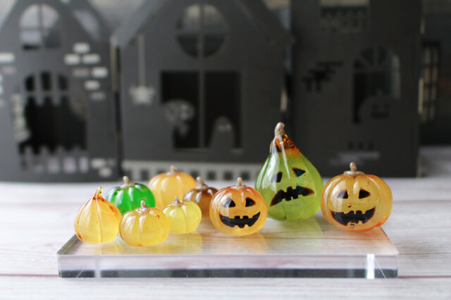 ガラスのハロウィン ミニチュアジャックオランタン（半透明） | iichi